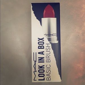 MAC COSMETICS TRAVEL SIZE BRUSHES